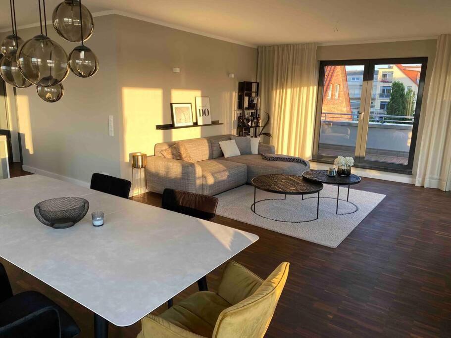 Exklusive Penthouse-Wohnung Im Herzen Rostocks Extérieur photo